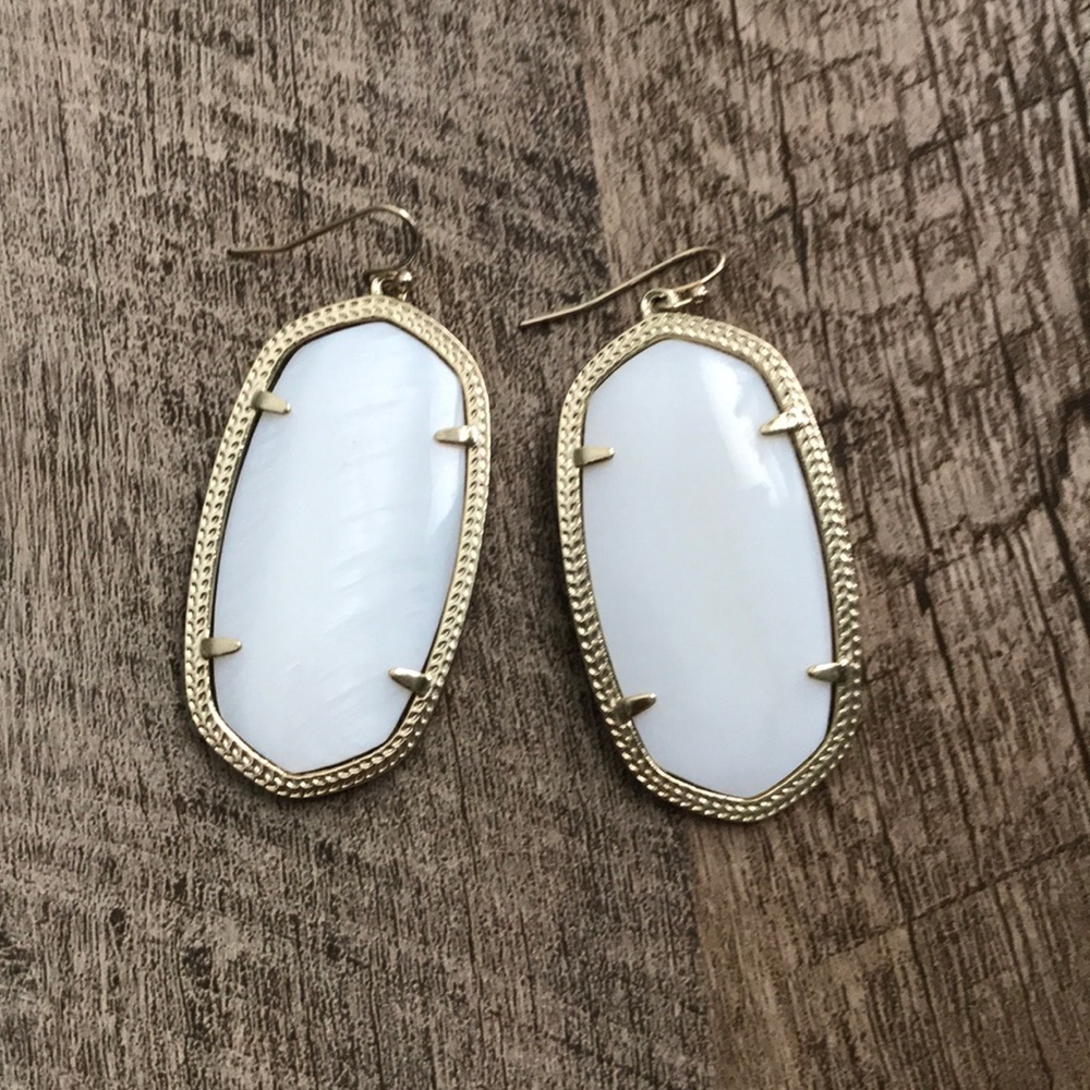 Kendra Scott Large Pearl Earrings